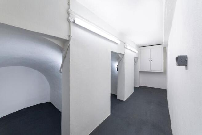 hall 1.jpg