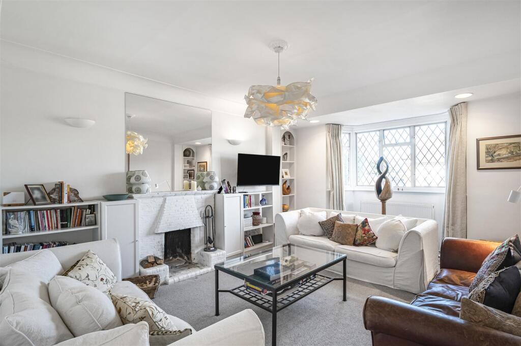 Firs Avenue, East Sheen, London photo 2