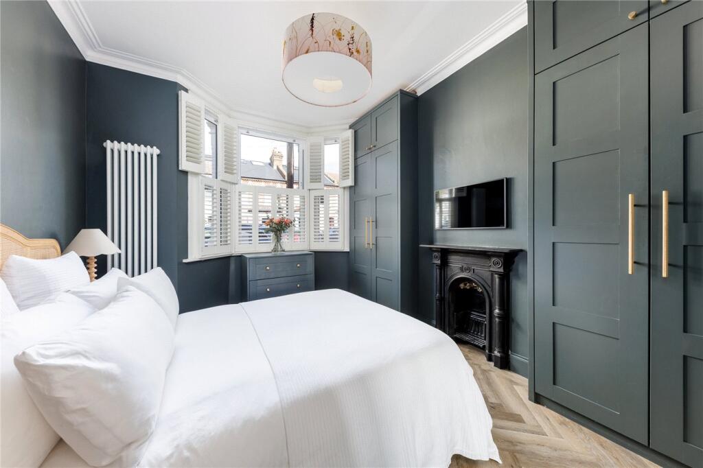 Apartment in London - View 5