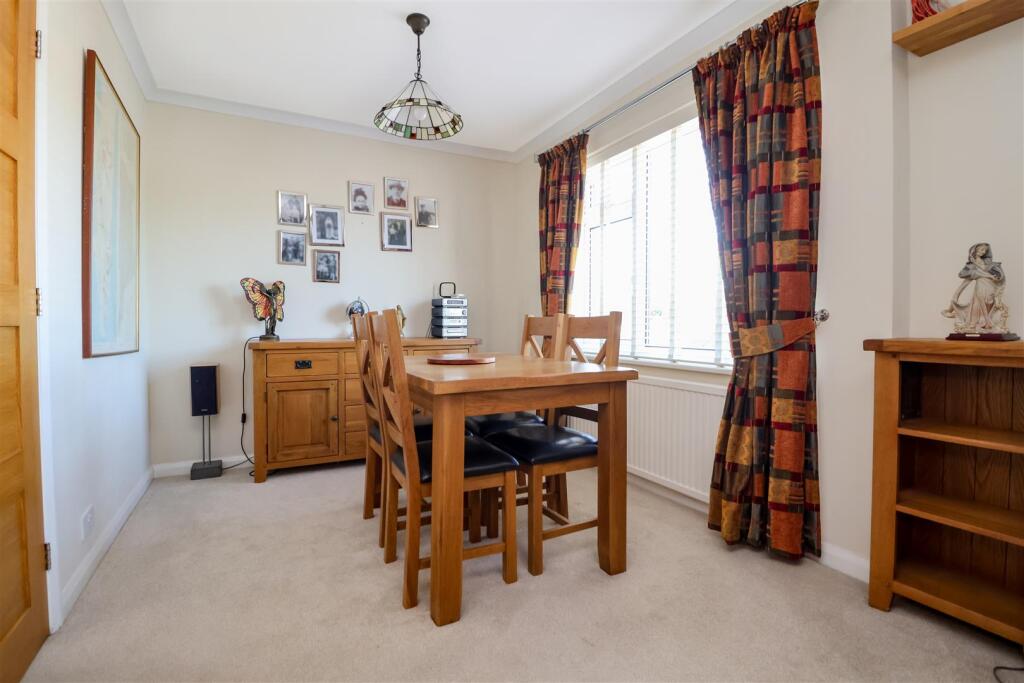 House in Horsham, Littlehaven, North Horsham - View 5