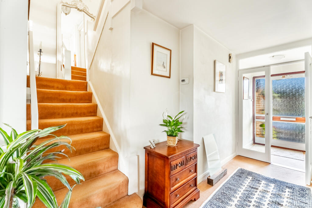 House in St Albans - View 5