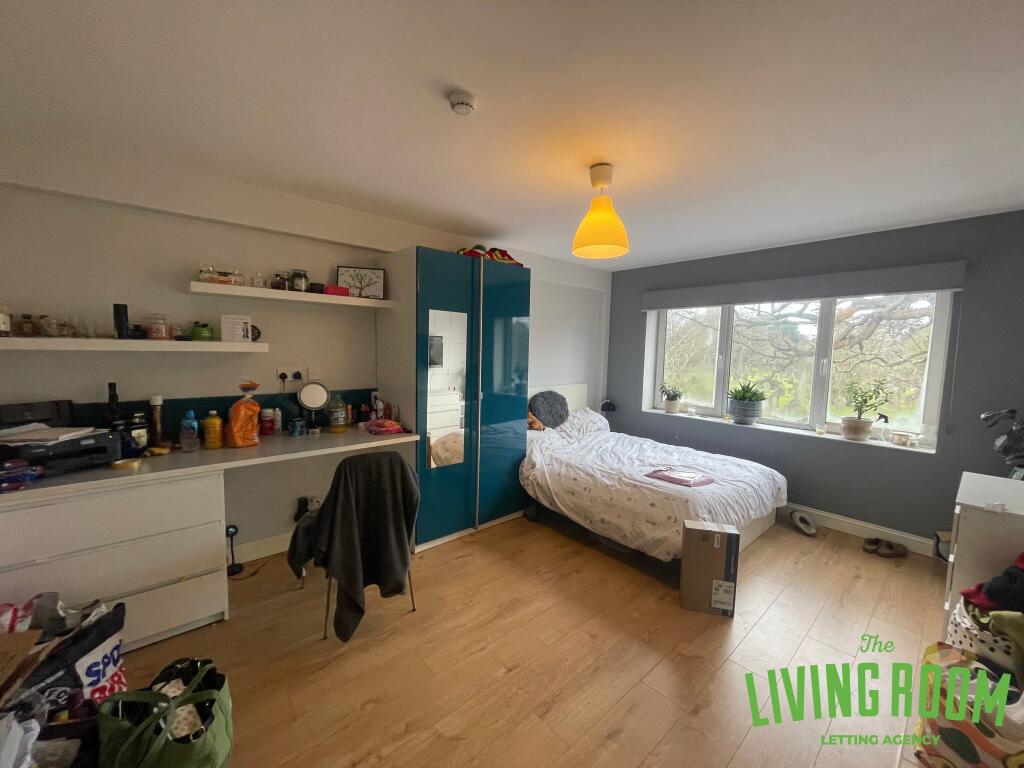Apartment in Cardiff, Maindy, Cathays - View 5