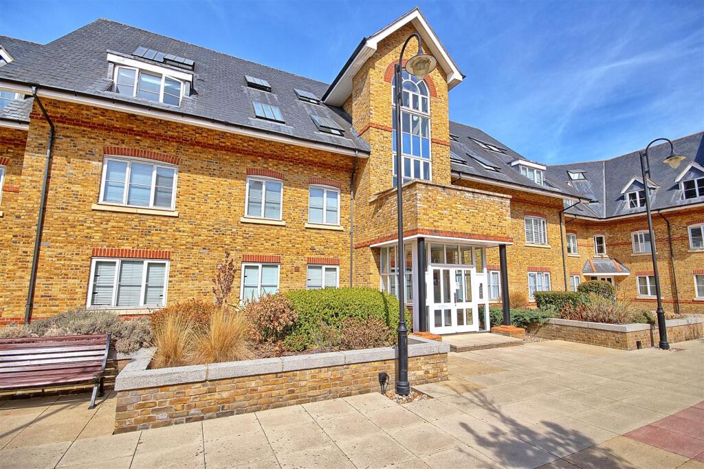 Main image of property: STEWART PLACE - WARE - CHAIN FREE
