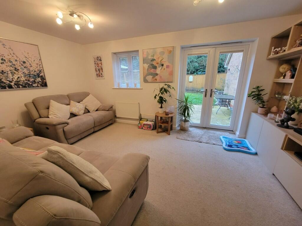 Sandy Close, Great Blakenham, Ipswich, Suffolk, IP6 photo 2