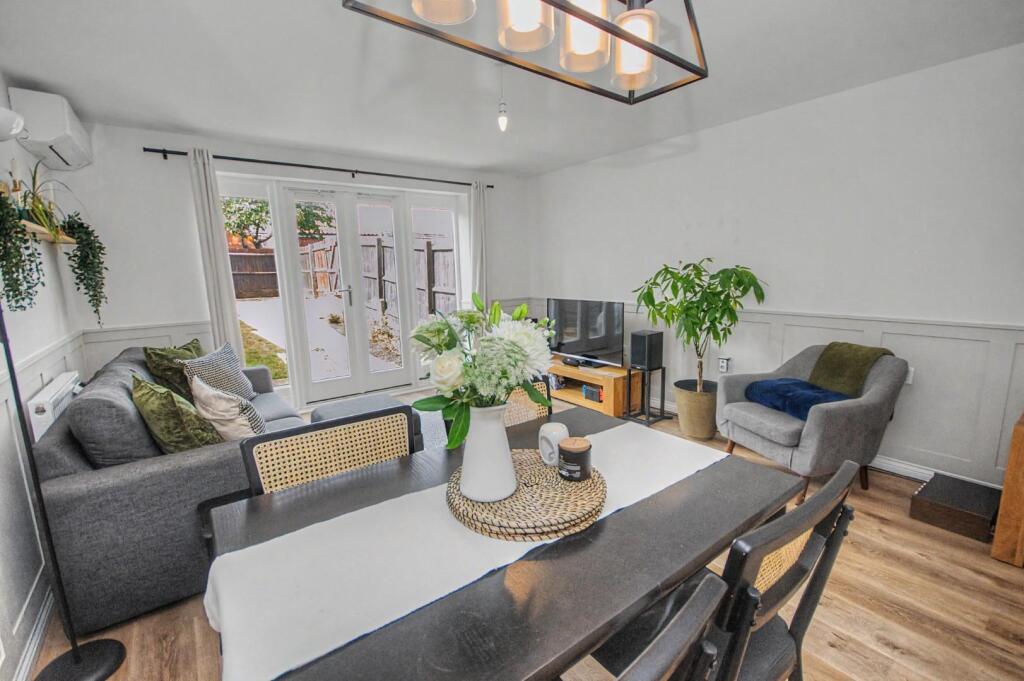 House in Northampton - View 4