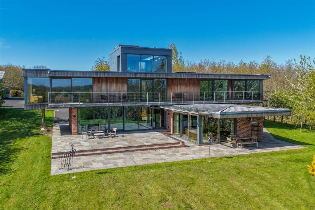 Main image of property: Broadstone Holt, Bog Lane, Melbourne, DE73 8HU