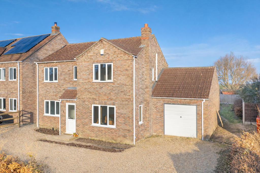 4-bed detached on Green Lane, Christchurch, Wisbech, PE14 9PG, £375,000