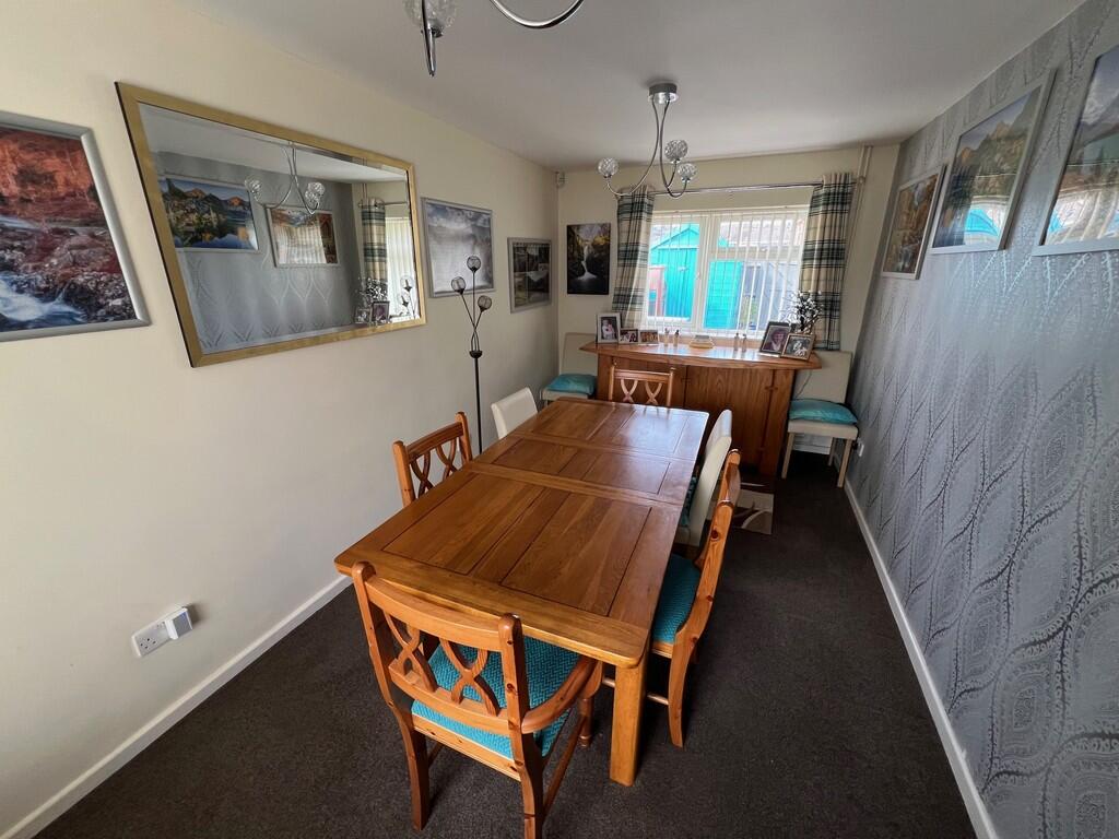 House in Weston-super-Mare, North Worle - More