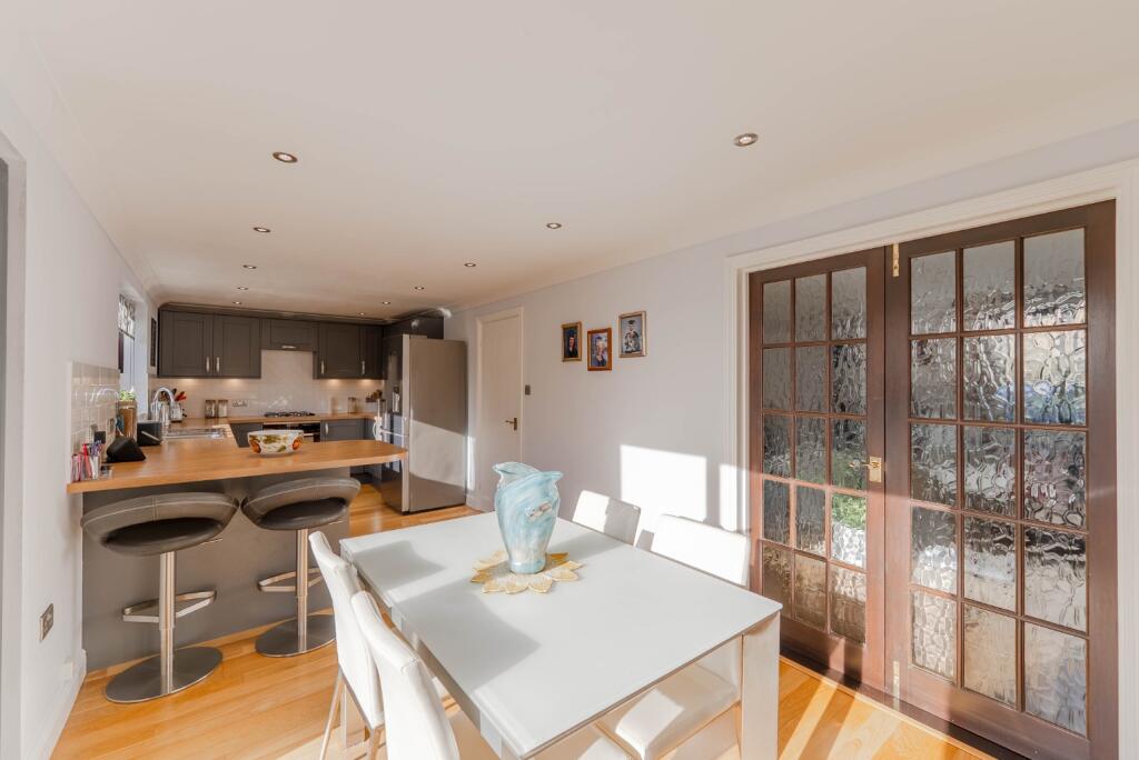 Cranfield Place, Somersham, Huntingdon, Cambridgeshire, PE28 3YJ photo 3