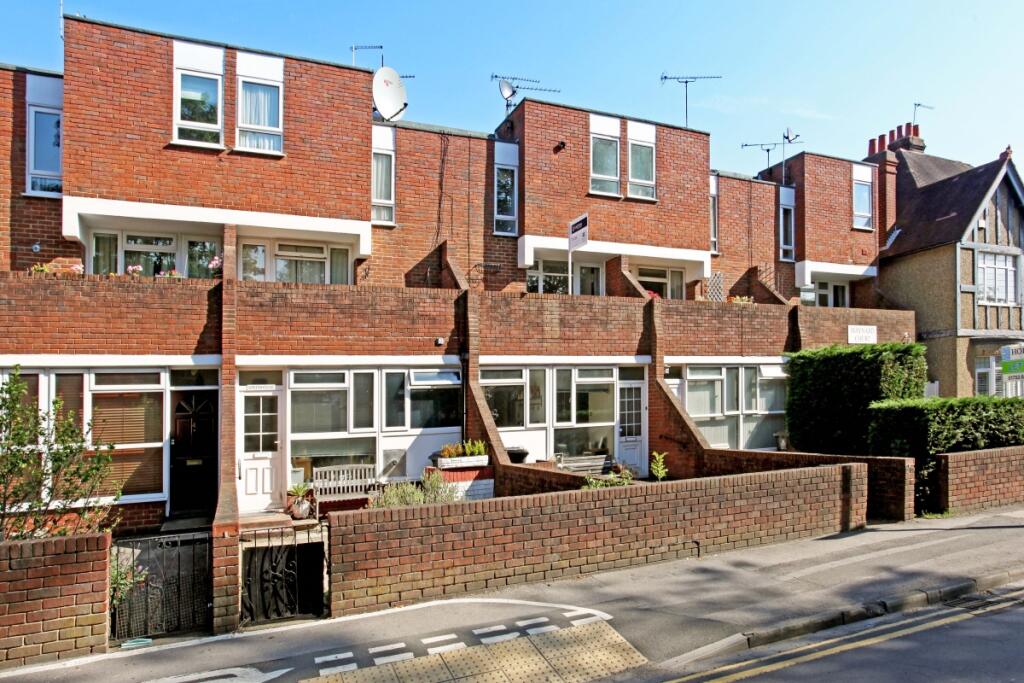 Main image of property: Clarence Road Windsor SL4