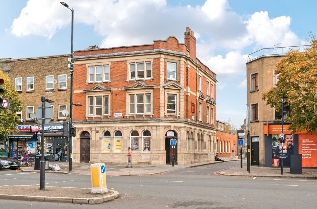 Main image of property: Holloway Road, London, N7