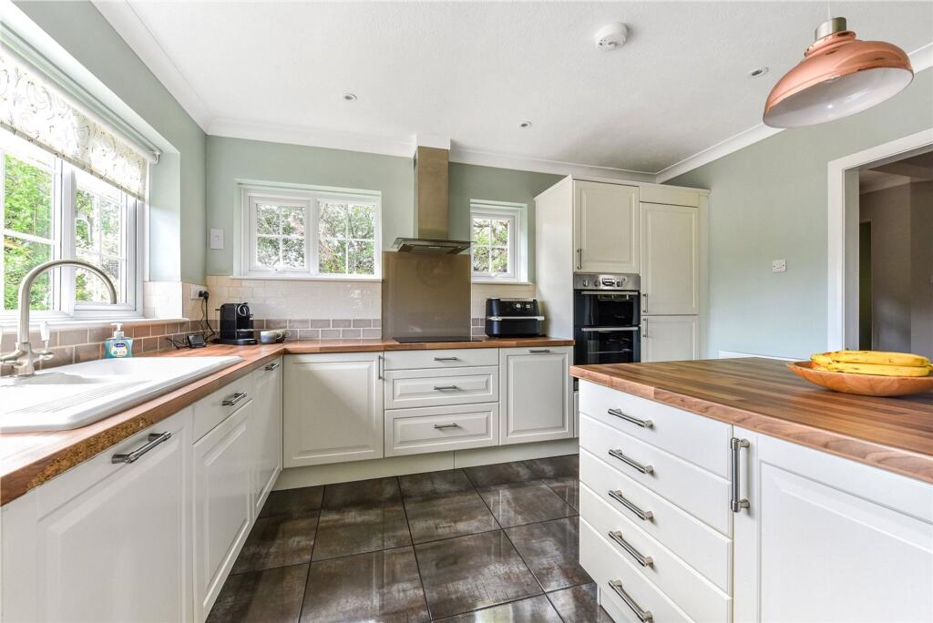 House in Chichester, Birdham - View 2