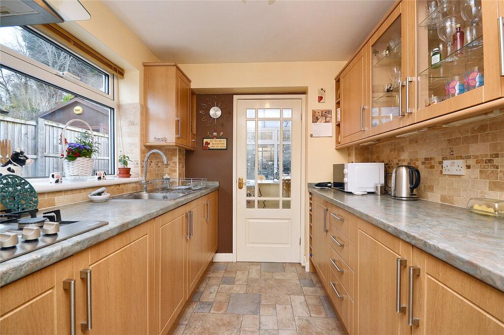 Acaster Drive, Garforth, Leeds, West Yorkshire photo 2