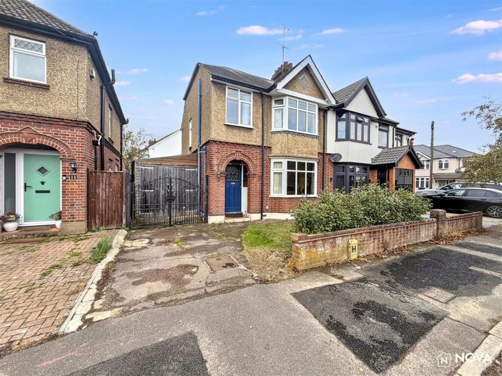 Main image of property: St. Michaels Crescent, Luton