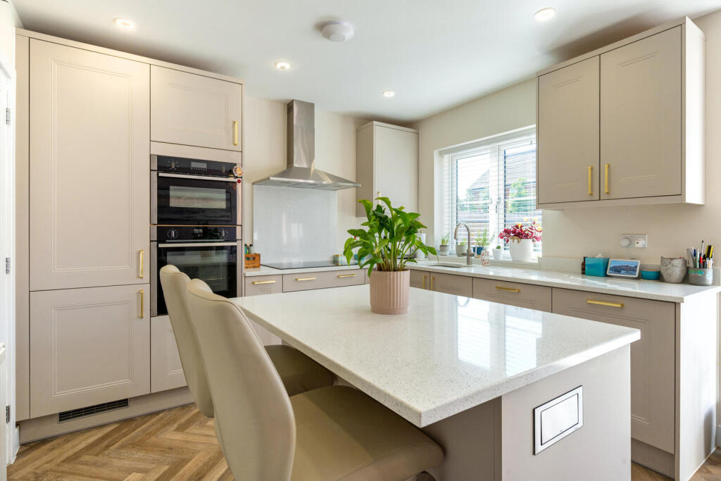 House in Fareham, Fleetend - More