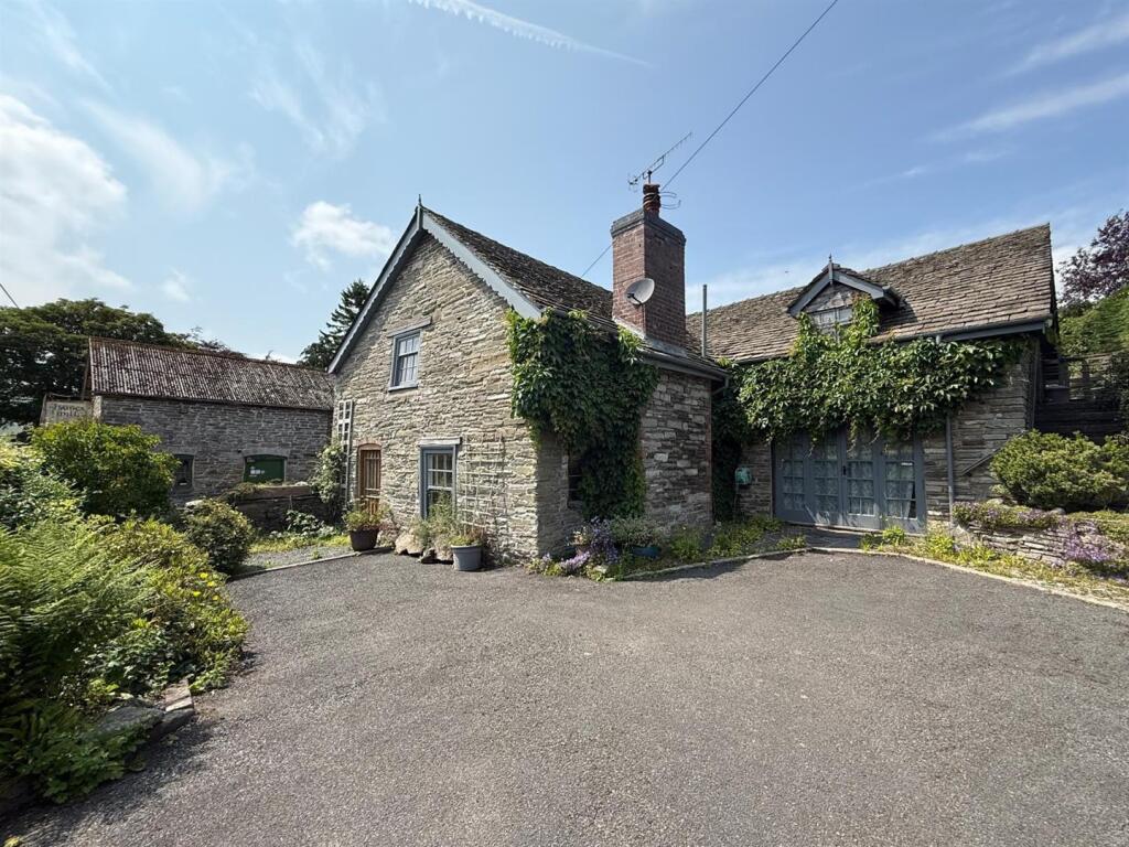 Main image of property: New Radnor