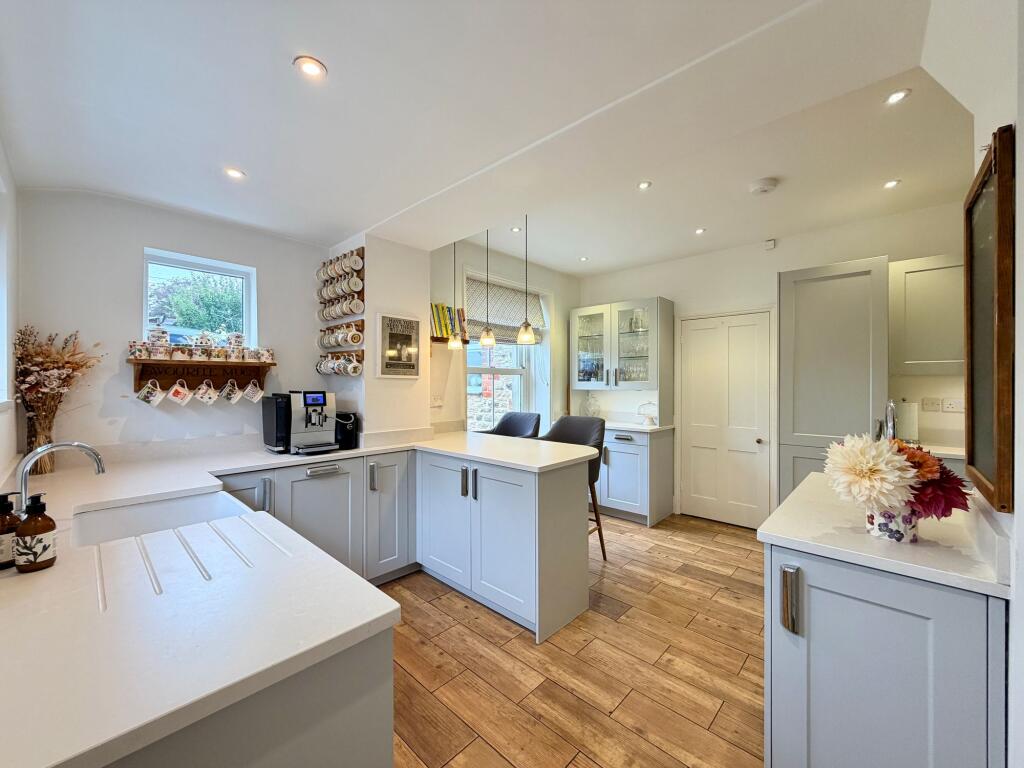 House in Vale of White Horse, Marcham - More