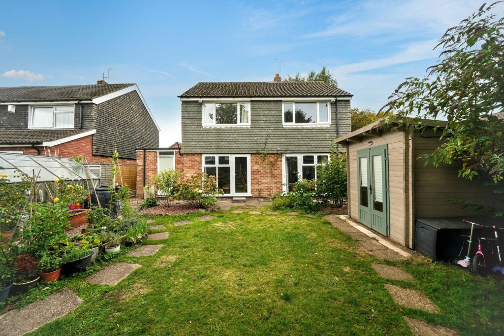 St. Marys Close, Albrighton, WV7 photo 4