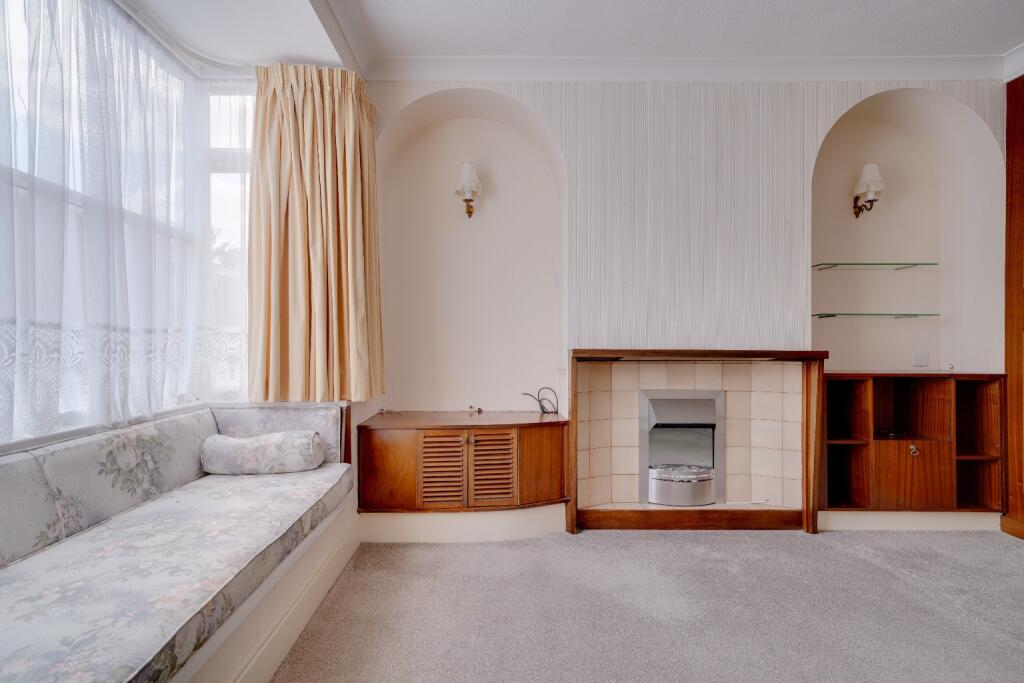 House in Stevenage - More