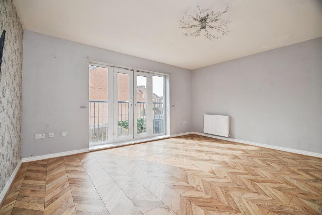Elkington Close, Thornaby, Stockton-On-Tees photo 2