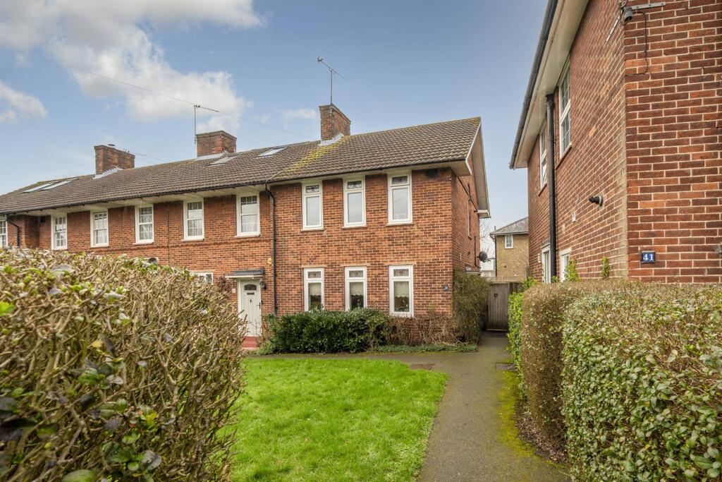 Main image of property: Swinburne Road, Putney, London, SW15