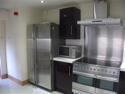 6 bedroom house for rent