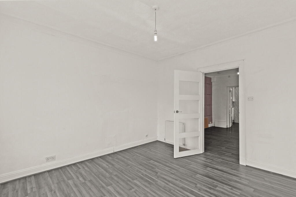 Apartment in Falkirk - View 5
