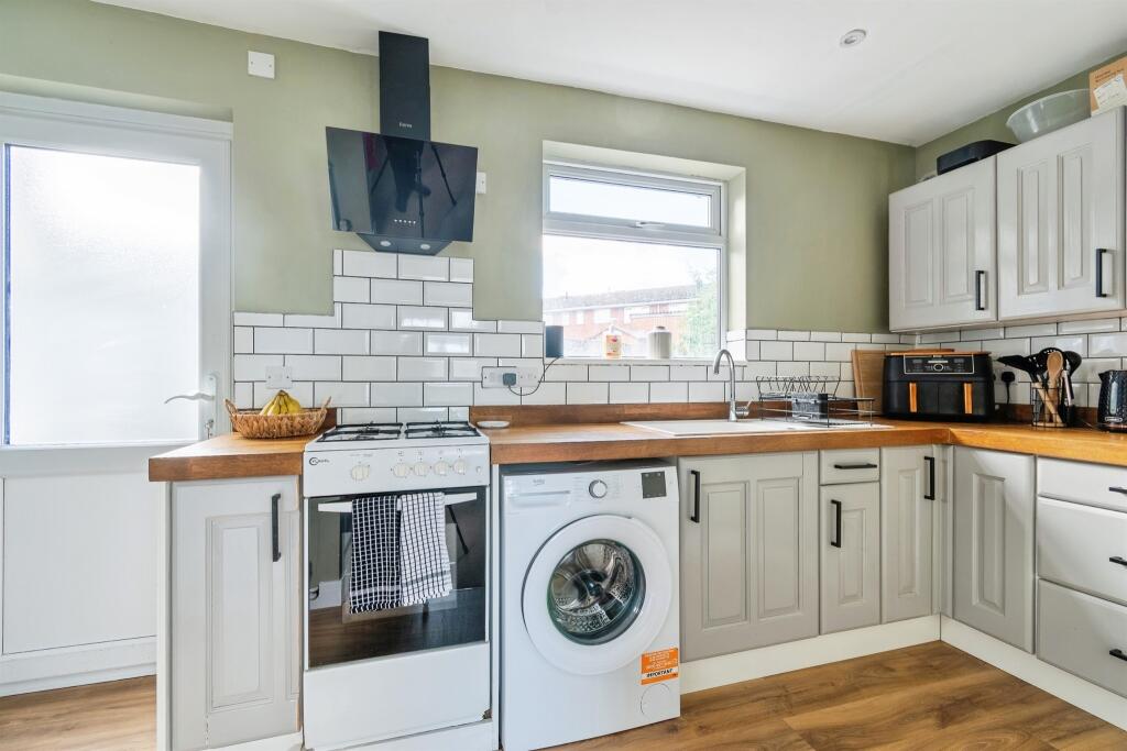 House in Chippenham, Wiltshire - View 4