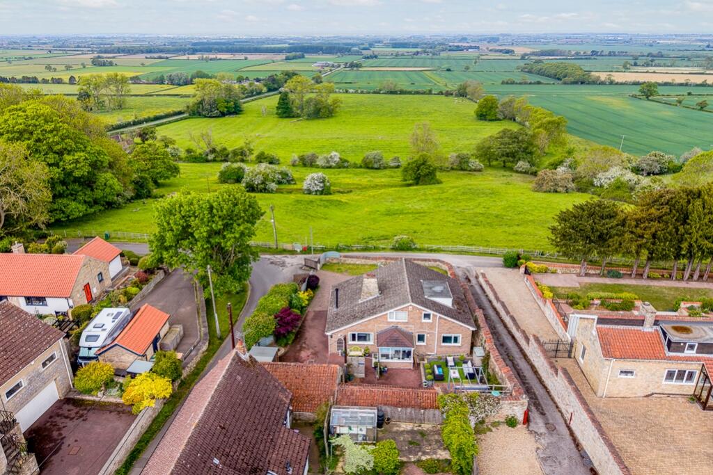 4-bed detached on Blacksmith Lane, Harmston, Lincoln, Lincolnshire, LN5, £525,000