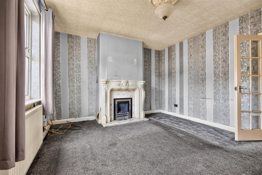 57 Garden Street, Padiham, BB12 8NP photo 4