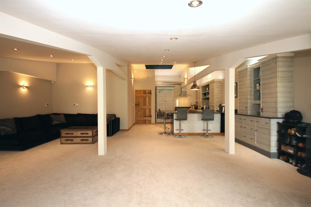 Main image of property: Barncroft Farm, Woodend Lane, Mobberley