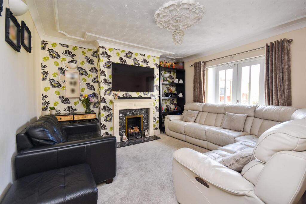 29 Goldthorn Avenue, Penn, Wolverhampton, WV4 5AA photo 3