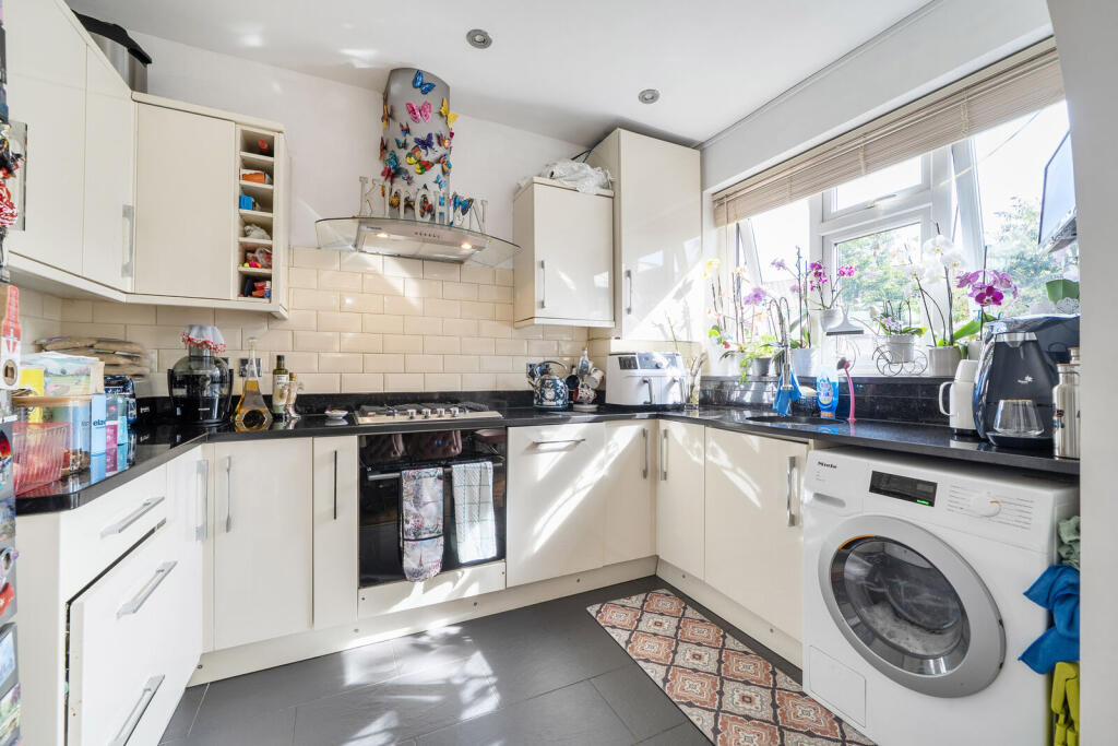 Main image of property: Lodge Road, Croydon, CR0