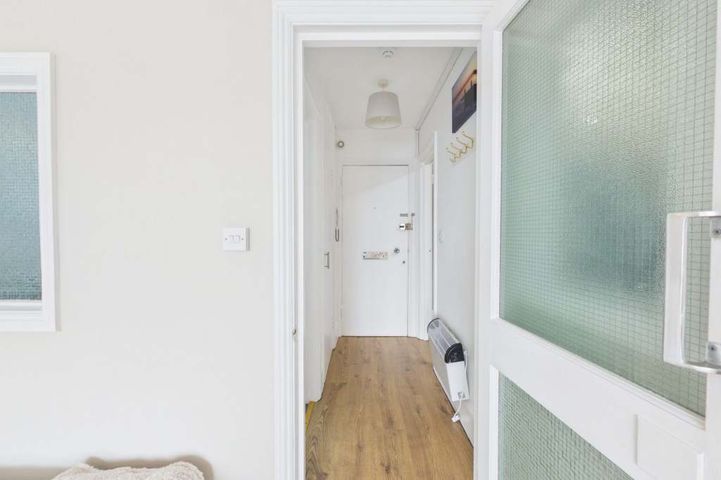 Apartment in Brighton - View 5