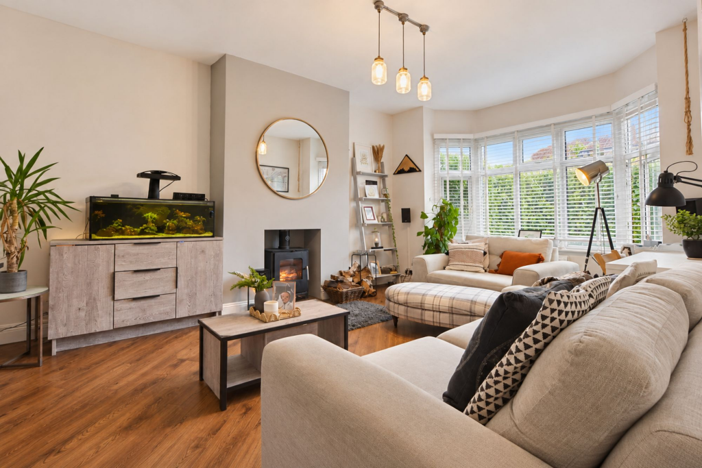 House in Oadby and Wigston, Leicestershire - More