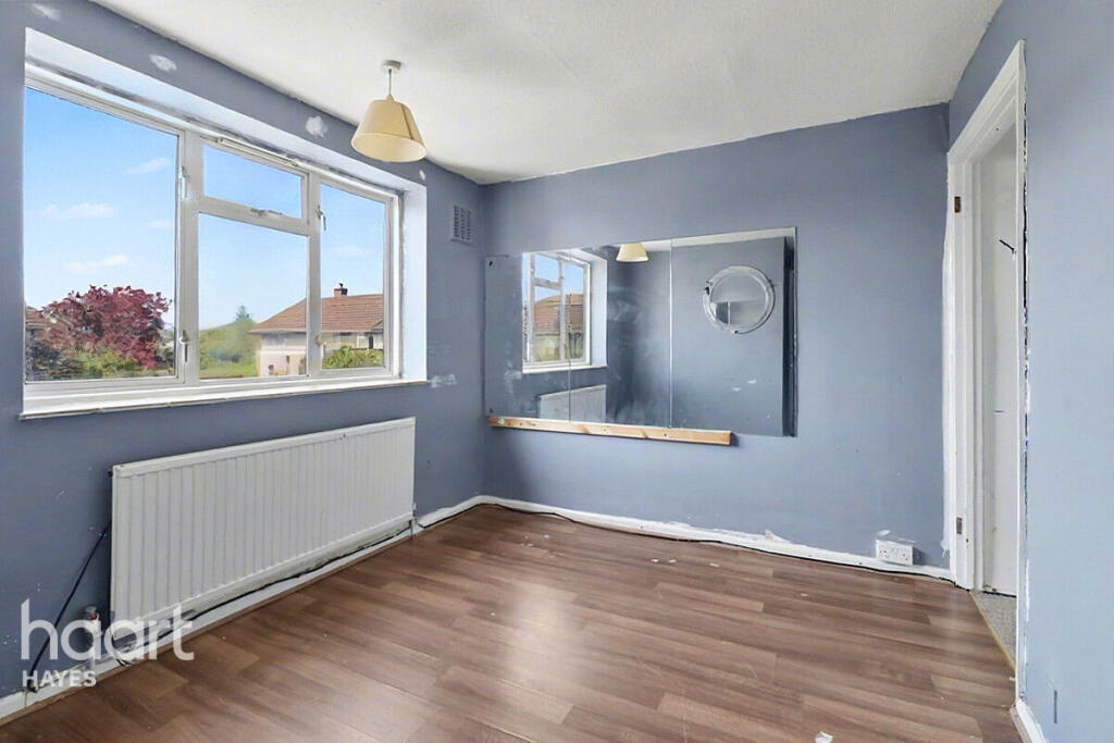 2-bed terraced on Henderson Road, Hayes, £415,000