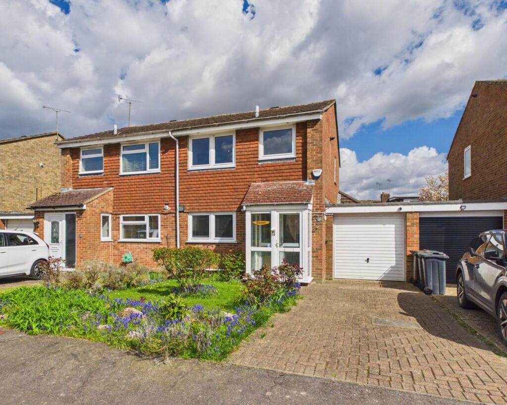 Main image of property: Crofton Close, Kennington, Ashford TN24 9BU