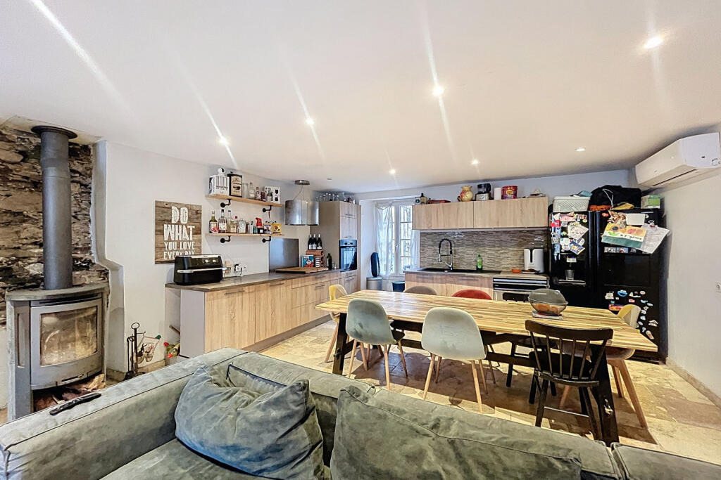 Main image of property: Provence-Alps-Cote d`Azur, Var, La Garde-Freinet