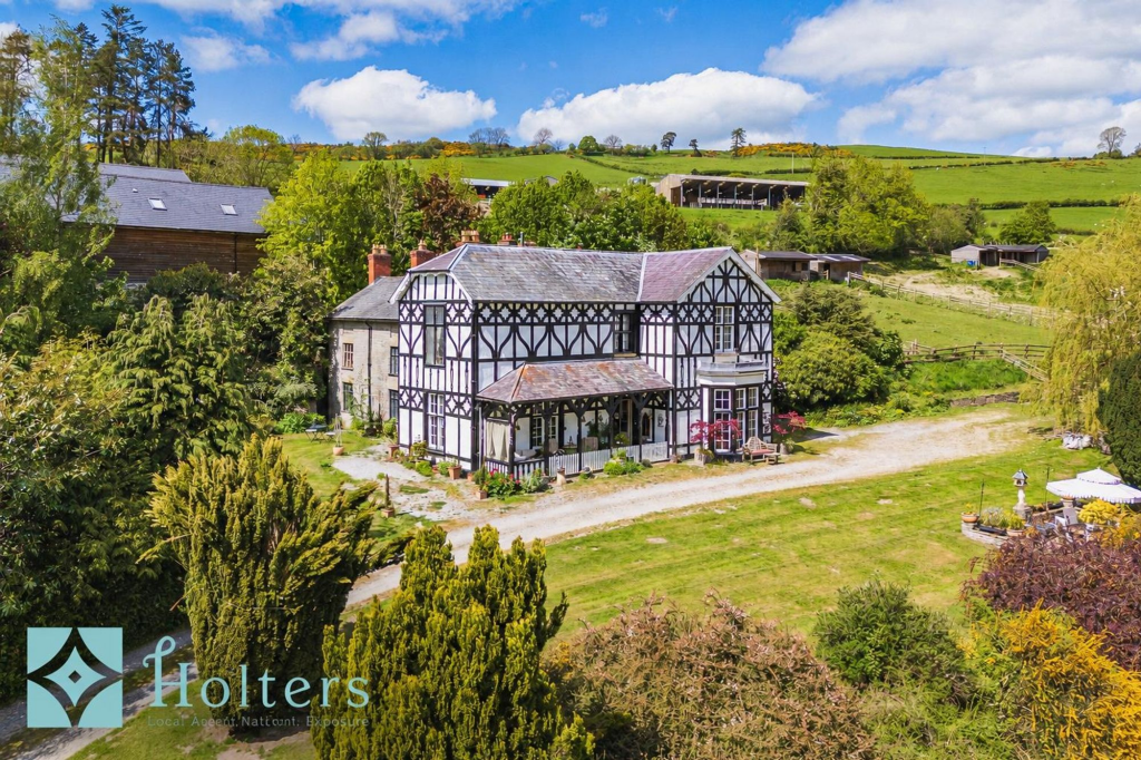 House in Llandrindod Wells, Llangunllo