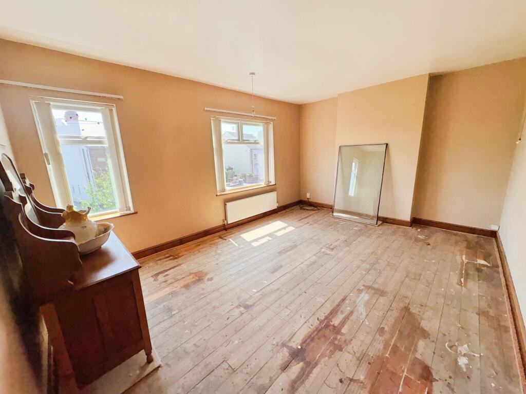 House in Bolsover, Pinxton - More