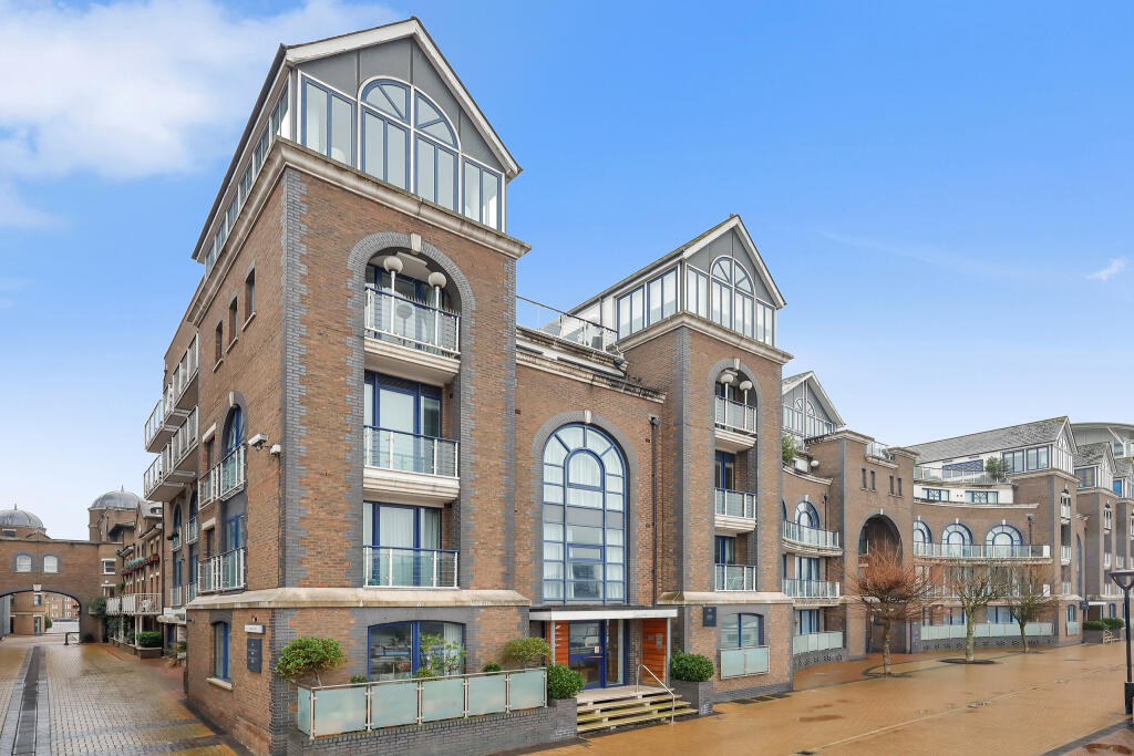 Main image of property: Clove Hitch Quay, SW11