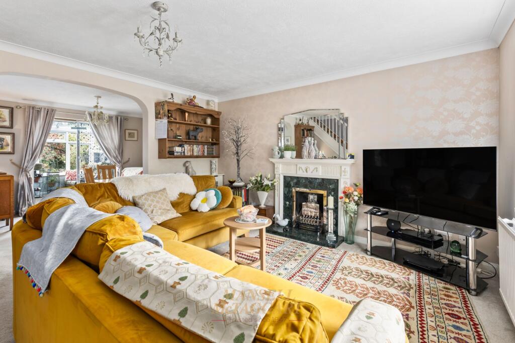 House in Redhill - View 5