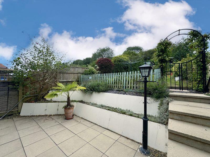 Character Property - 3 Double Bedrooms photo 2