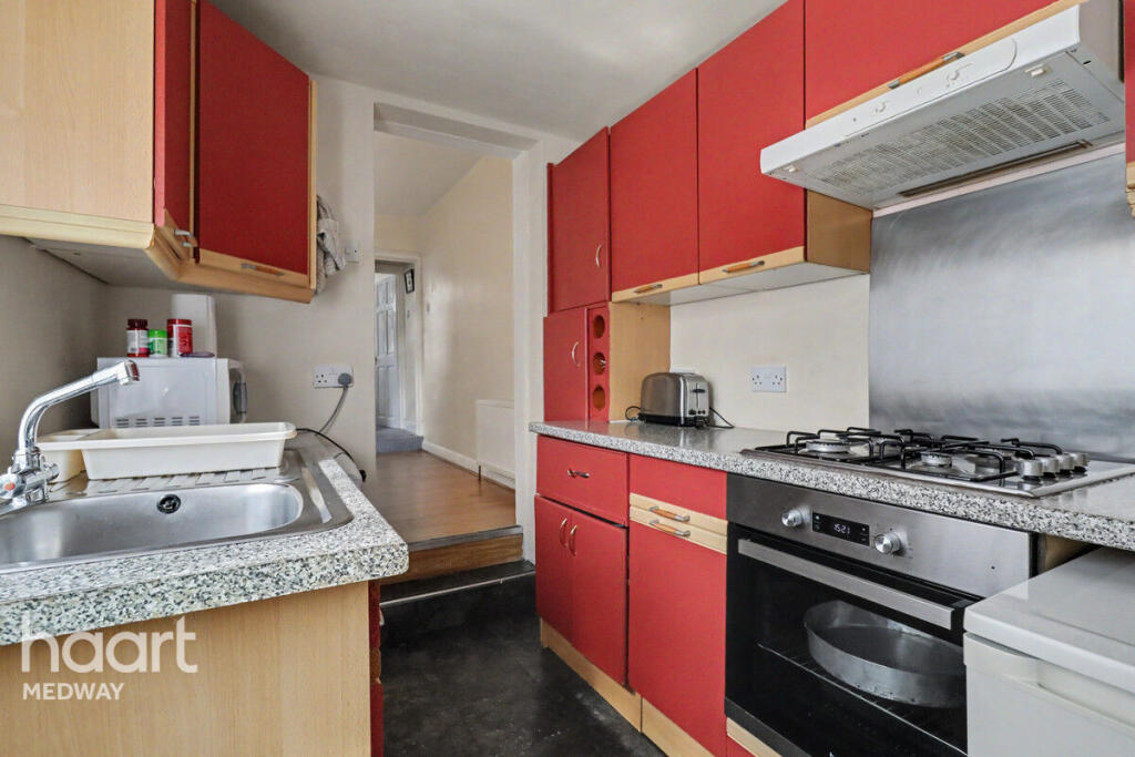 House in Strood, Medway - View 5
