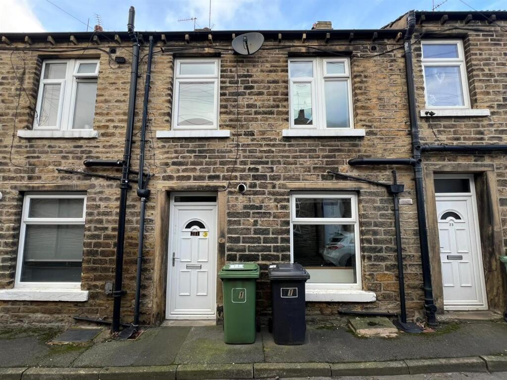 Main image of property: Victoria Street, Moldgreen, Huddersfield