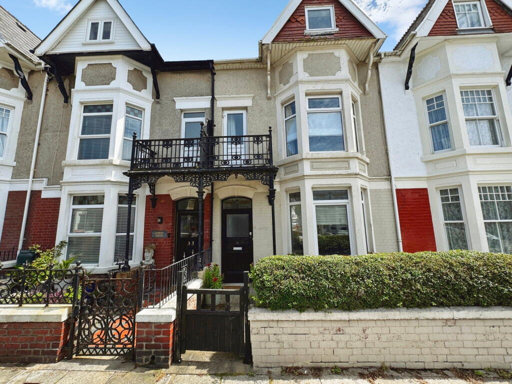 Main image of property: Esplanade Avenue, Porthcawl, CF36 3YS
