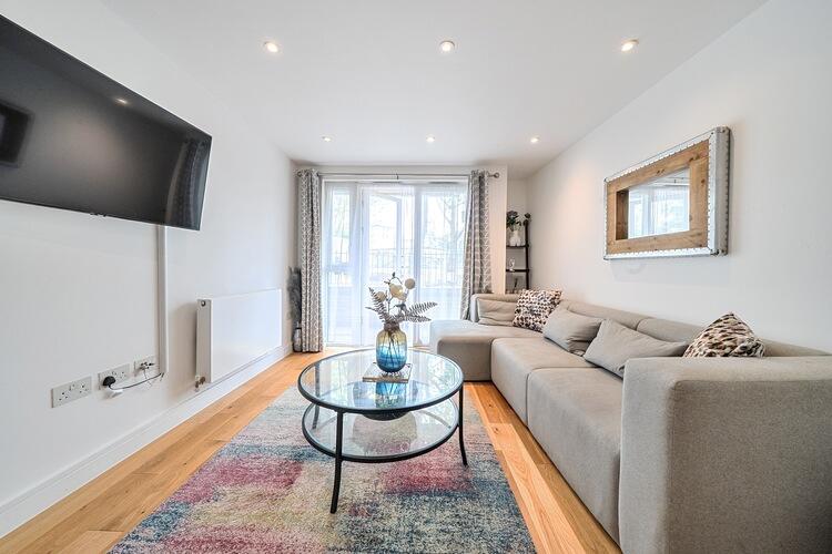Apartment in London - View 3