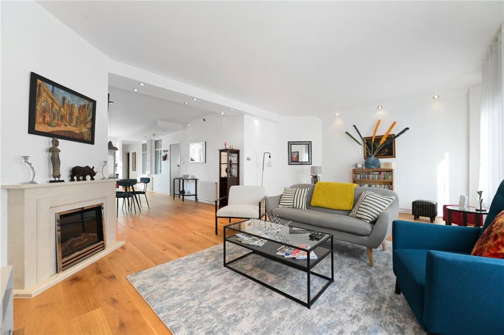 Apartment in London - View 2