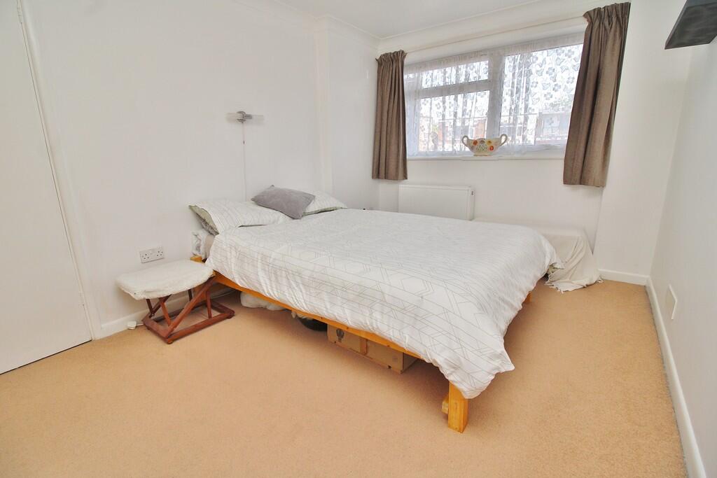 Annes Court, Sea Front photo 3