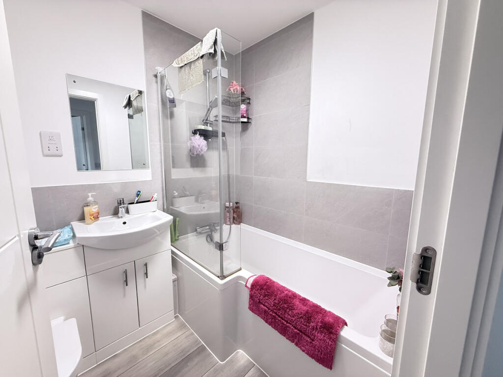 Apartment in Brighton - View 5